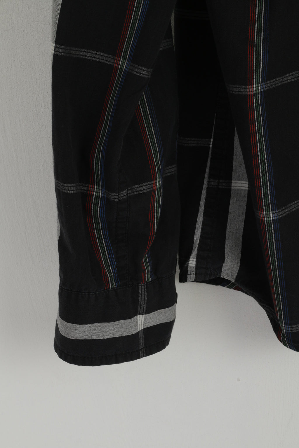 Wrangler Men L (M) Chemise décontractée à carreaux noirs en coton avec poche occidentale à manches longues