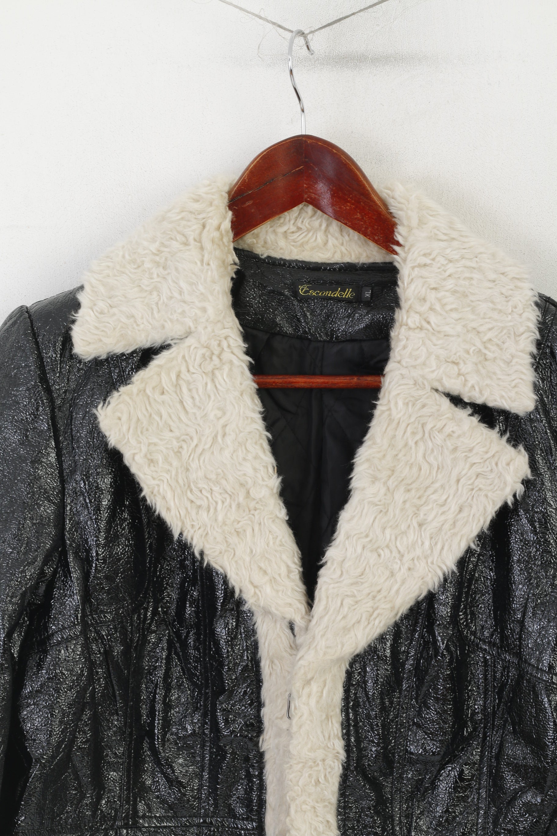 Escandelle Women XL (L)  Jacket Black Shiny Crinkle Faux Fur Colllar Biker Top