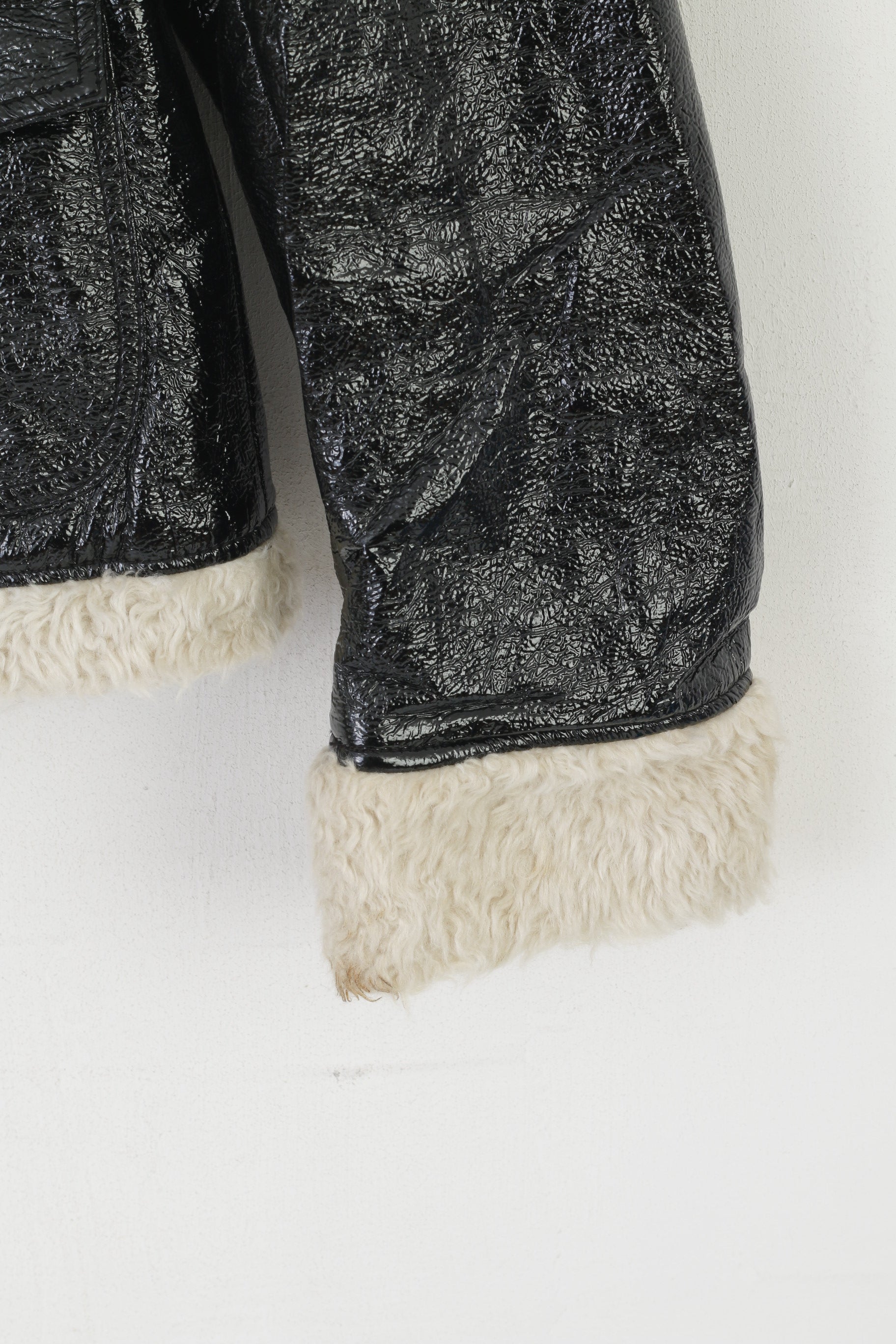 Escandelle Women XL (L)  Jacket Black Shiny Crinkle Faux Fur Colllar Biker Top