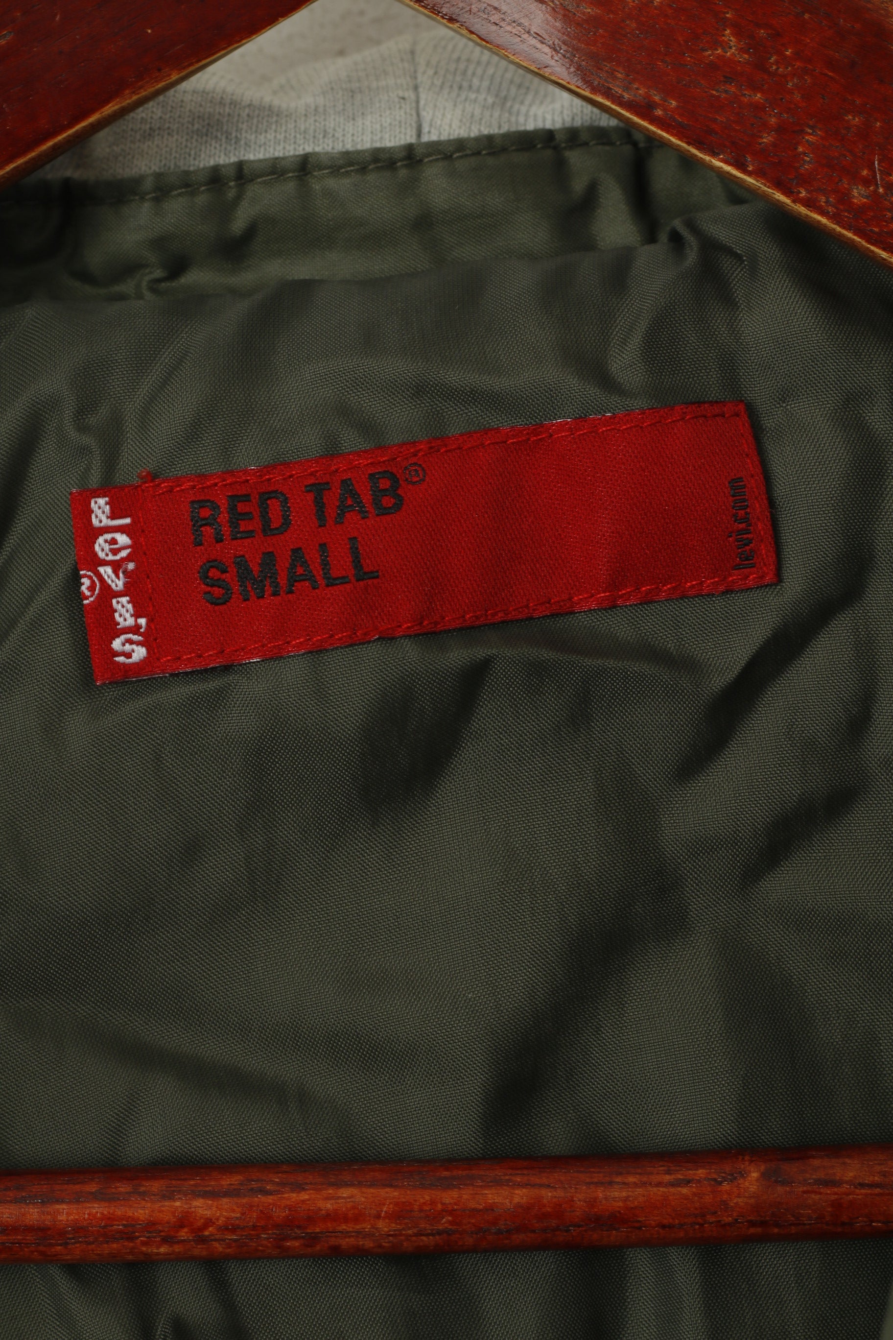 Levi's Red Lab Veste légère à capuche verte avec fermeture éclair complète pour femme