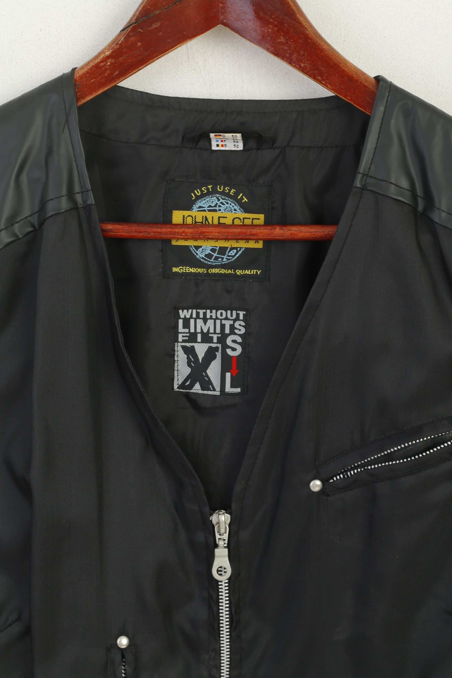 John F. Gee Jeanswear Men 52 XL Waistcoast Black Nylon Waterproof Sleeveless Vest