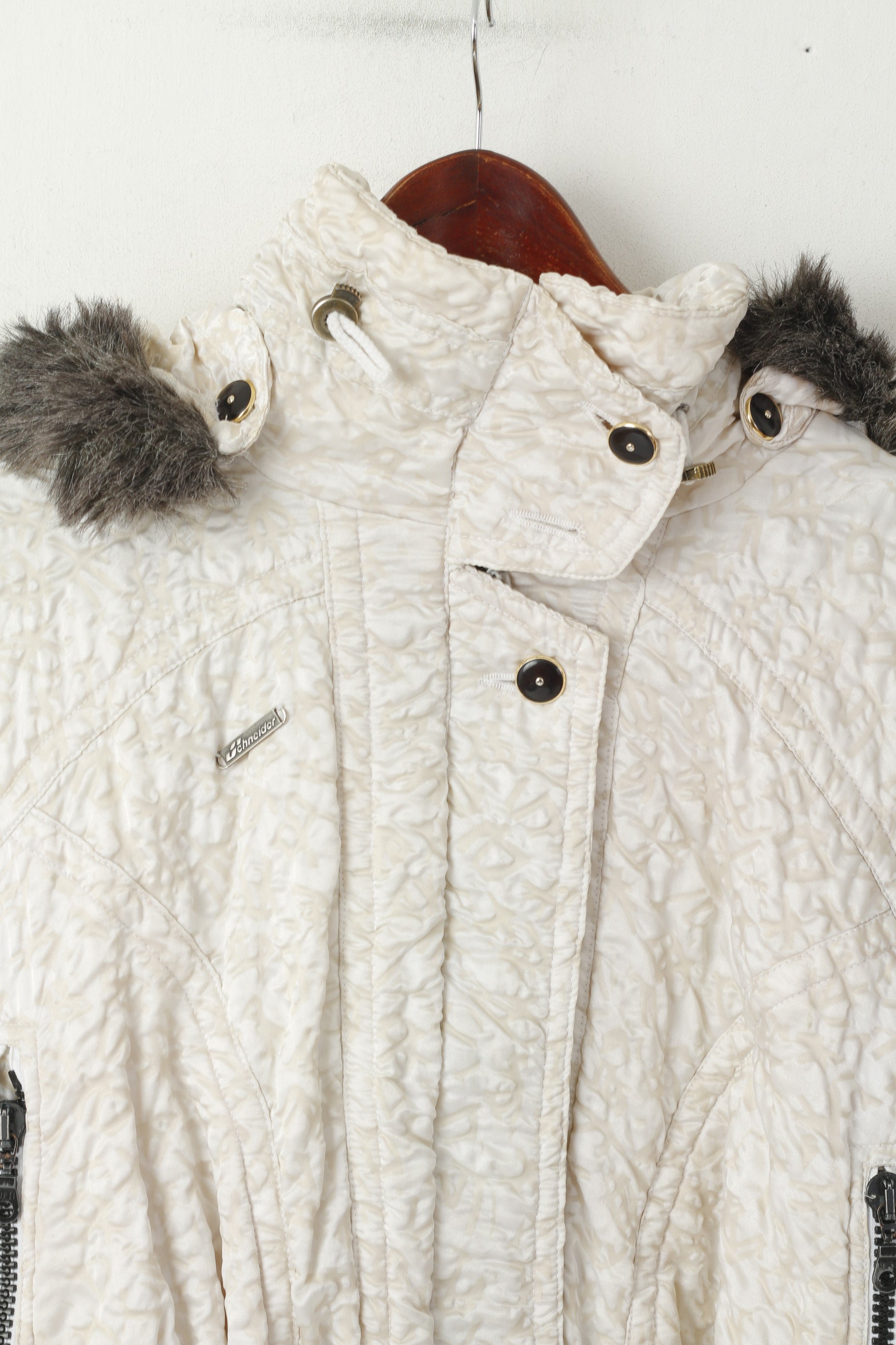 Giacca da donna Schneider 38 color crema, nylon lucido, impermeabile, vintage, Austria, da sci