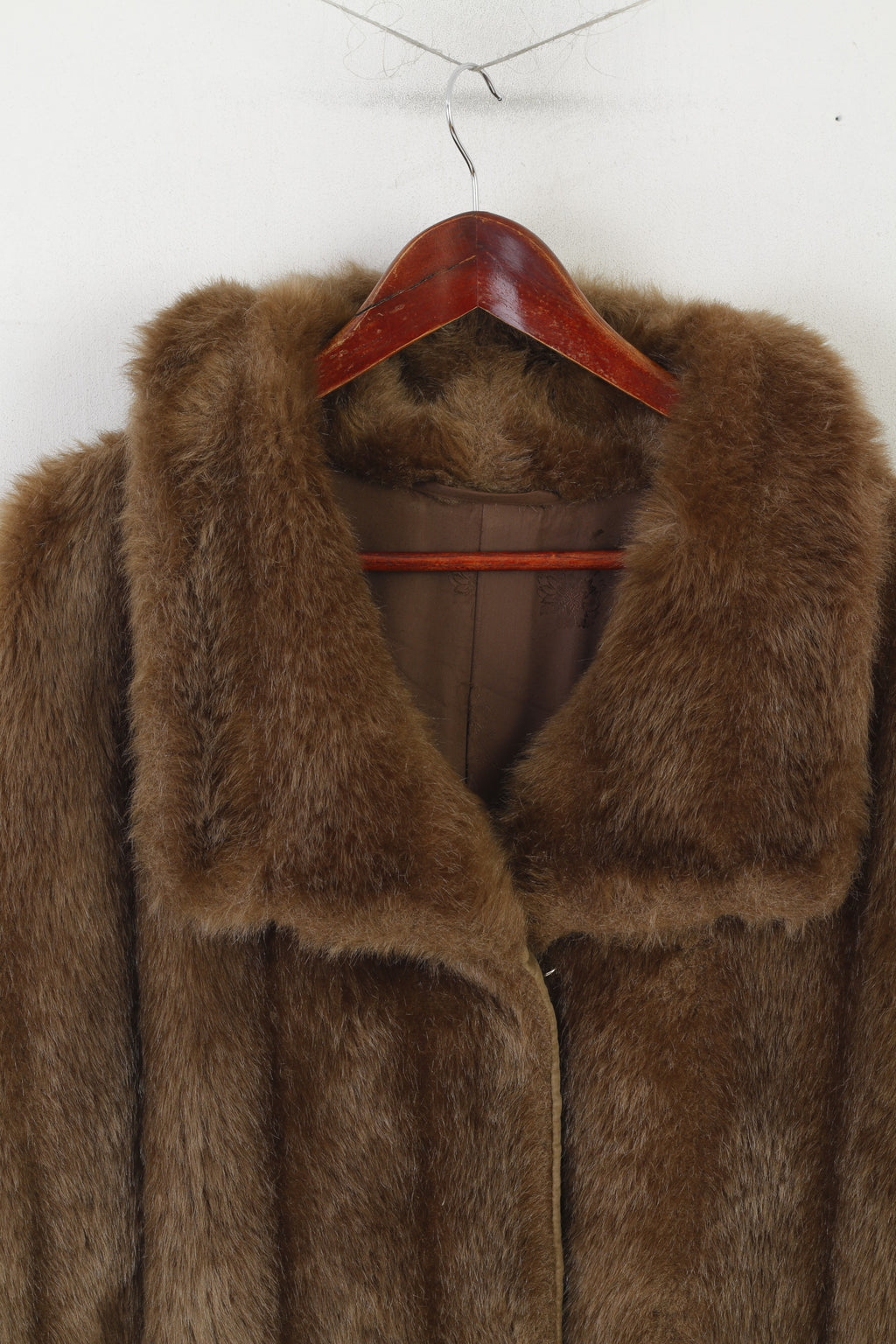 Modell Augustusburg Women M Fur Jacket Brown Wolpryla Pelzimitat Crimlin Jacket