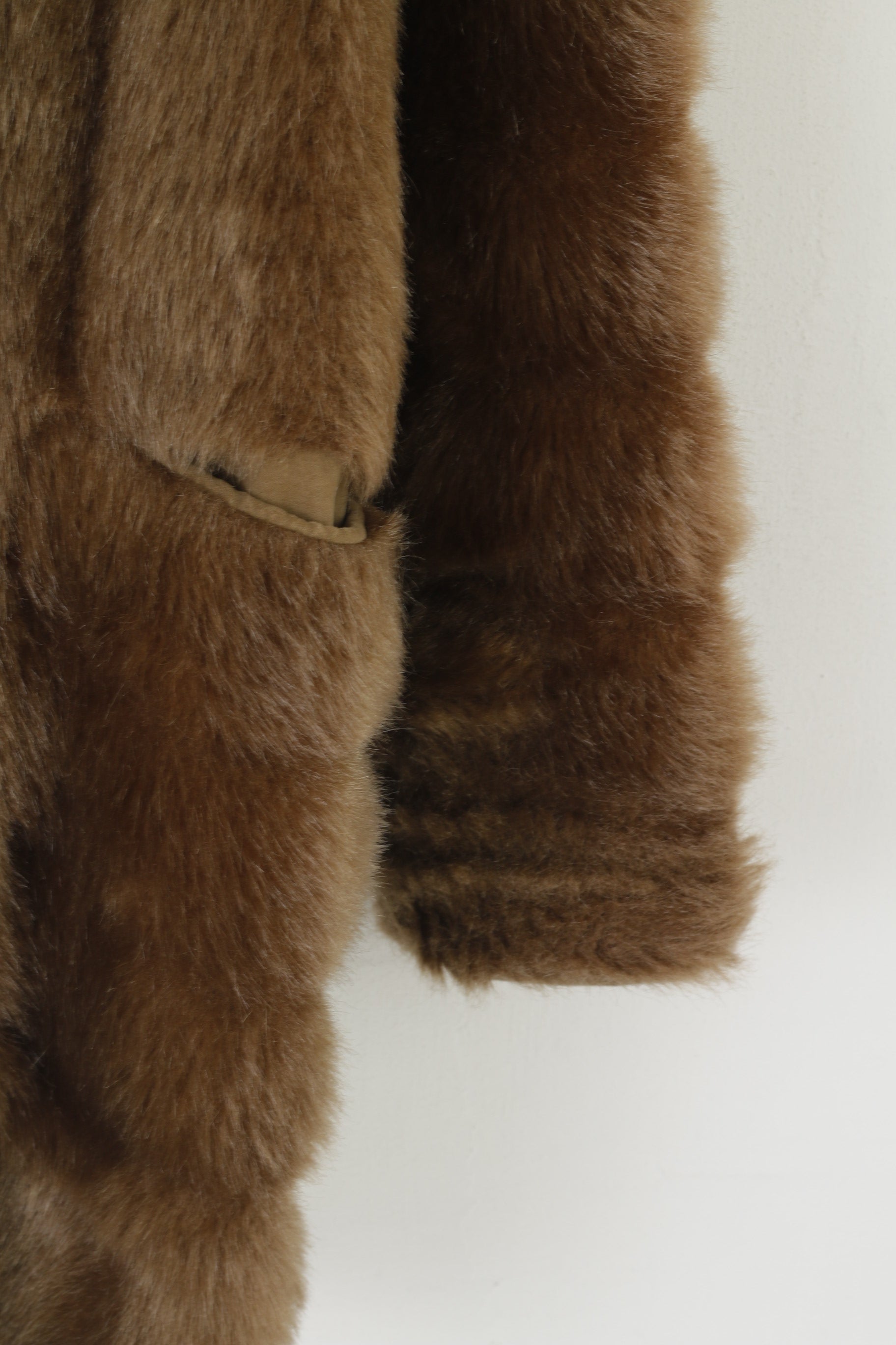 Modell Augustusburg Women M Fur Jacket Brown Wolpryla Pelzimitat Crimlin Jacket