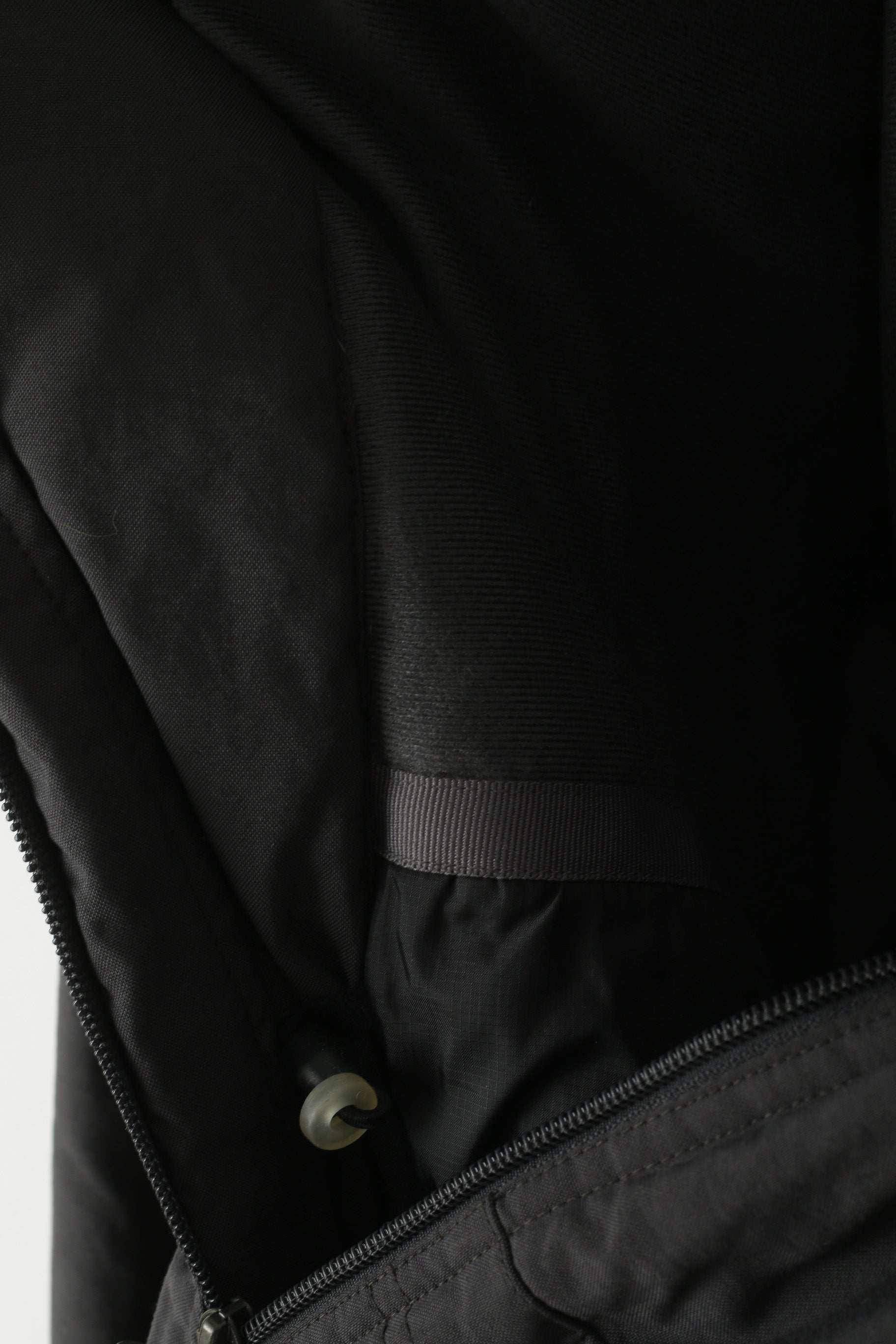 Giacca Nike Team Uomo L 183 Giacca grigia in nylon impermeabile imbottita calda con cerniera lunga