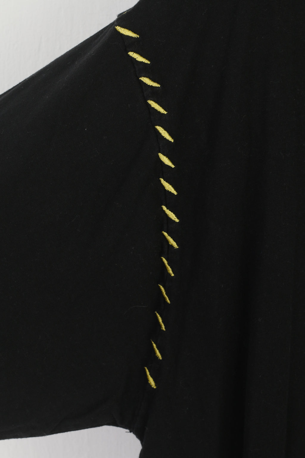 Everlast Men M Shirt Black Cotton V Neck Graphic Choice of Champ Sport Top