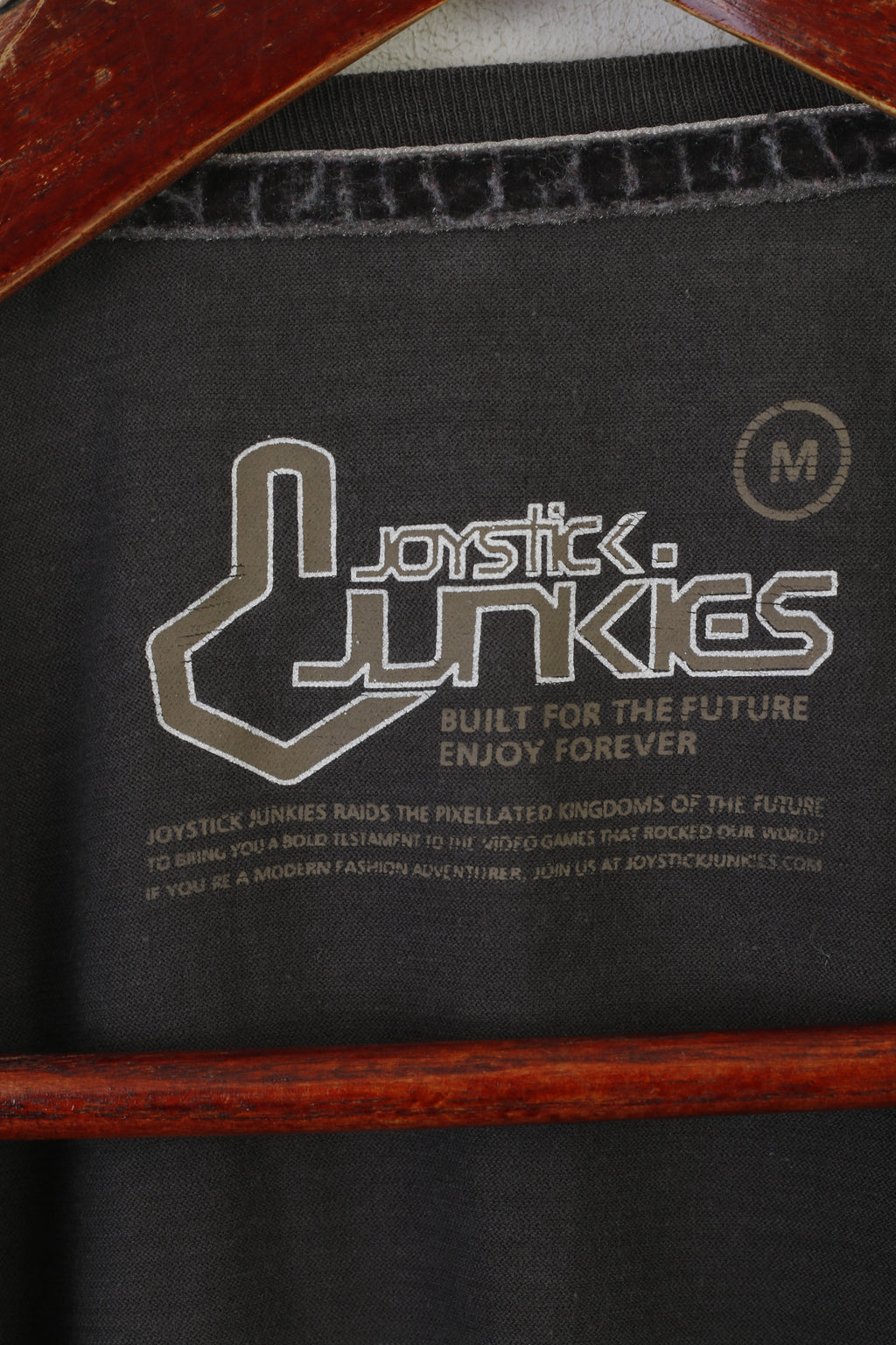 Joystick Junkies Men M Shirt Grey Cotton Graphic Pirate Software Gaming Top