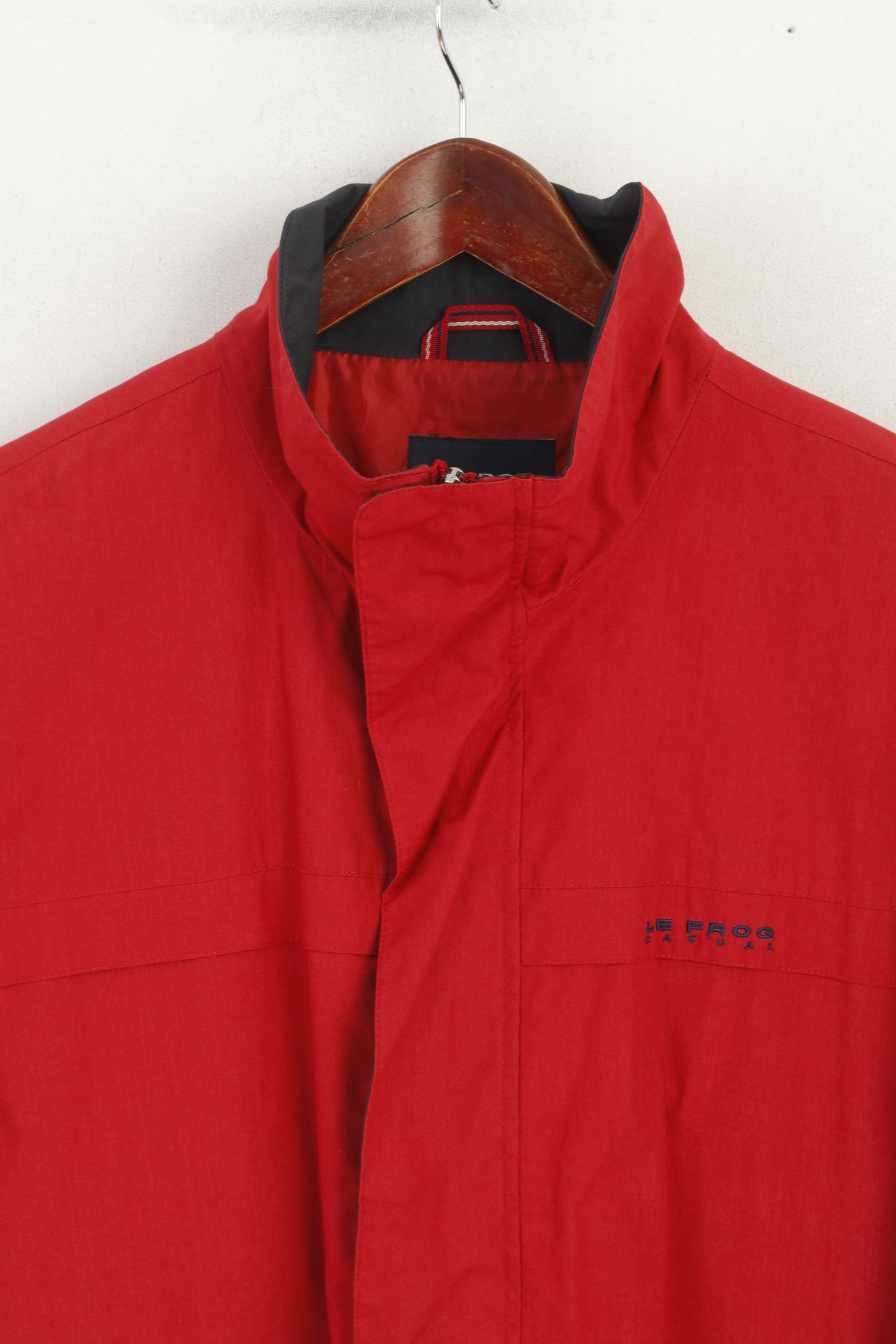Le Frog Casual Men L Jacket Red Lightweight Full Zip Design Classic Top