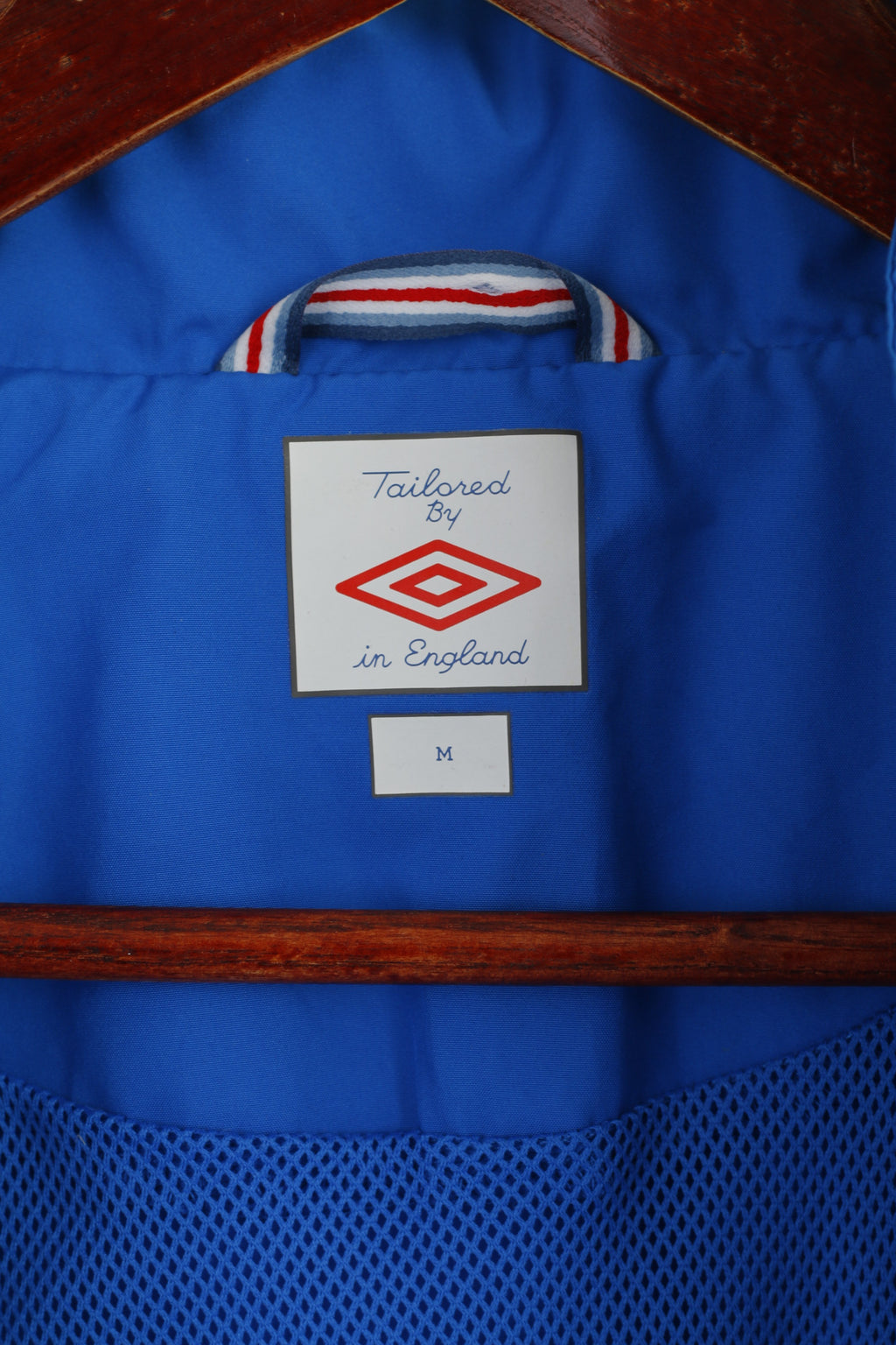 Umbro Men M Jacket Blue National England Team Full Zipper Hooded Mesh Lined Top