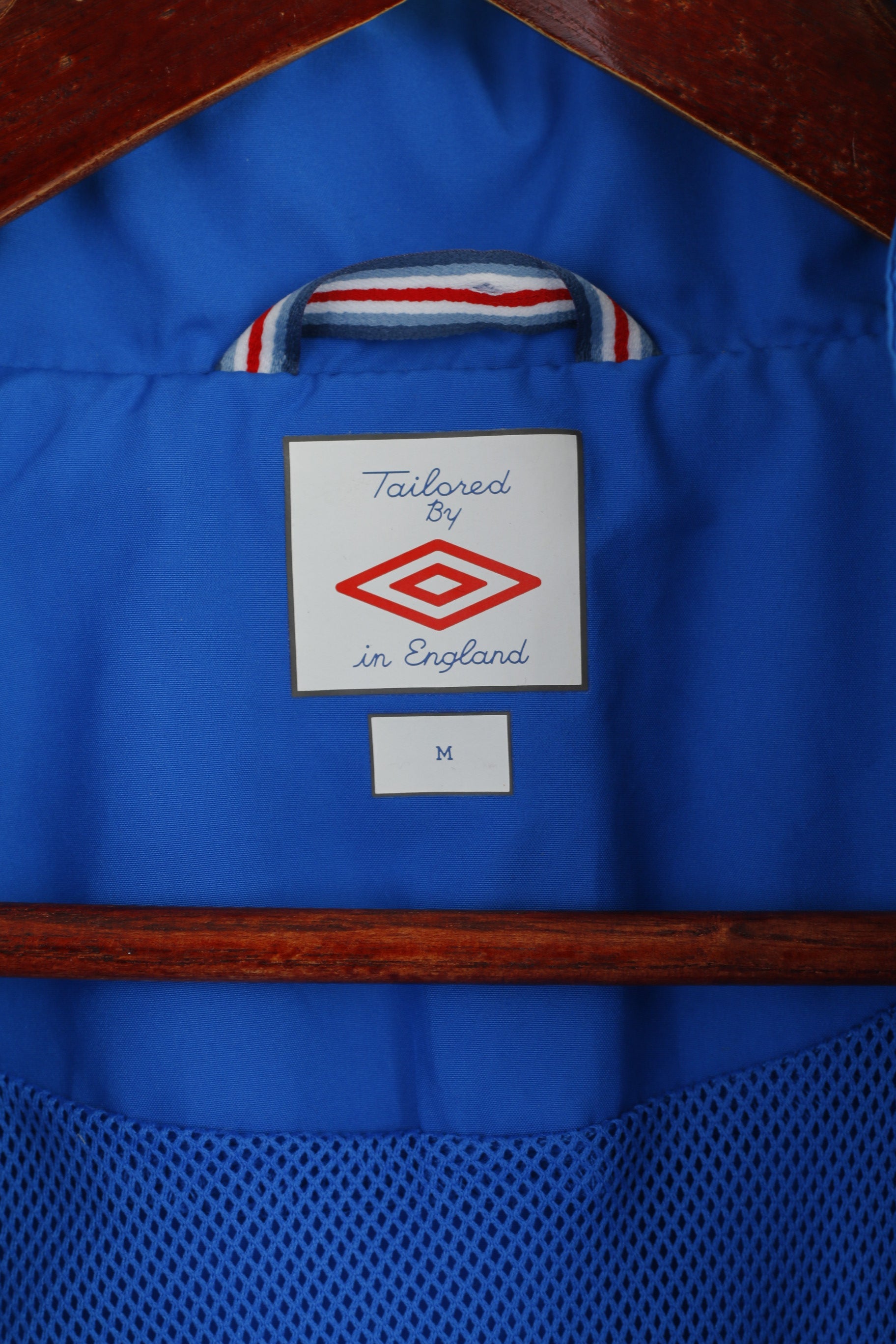 Umbro Men M Jacket Blue National England Team Full Zipper Hooded Mesh Lined Top