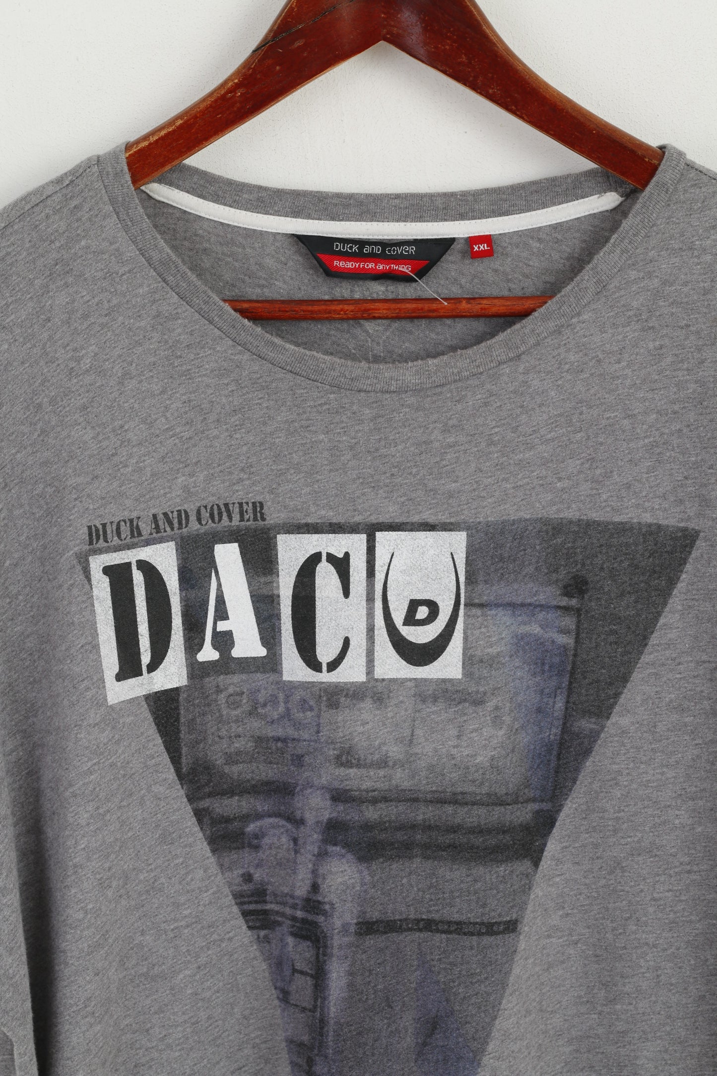 T-shirt Duck and Cover da uomo XXL (XL) Top girocollo a maniche corte con grafica in cotone grigio