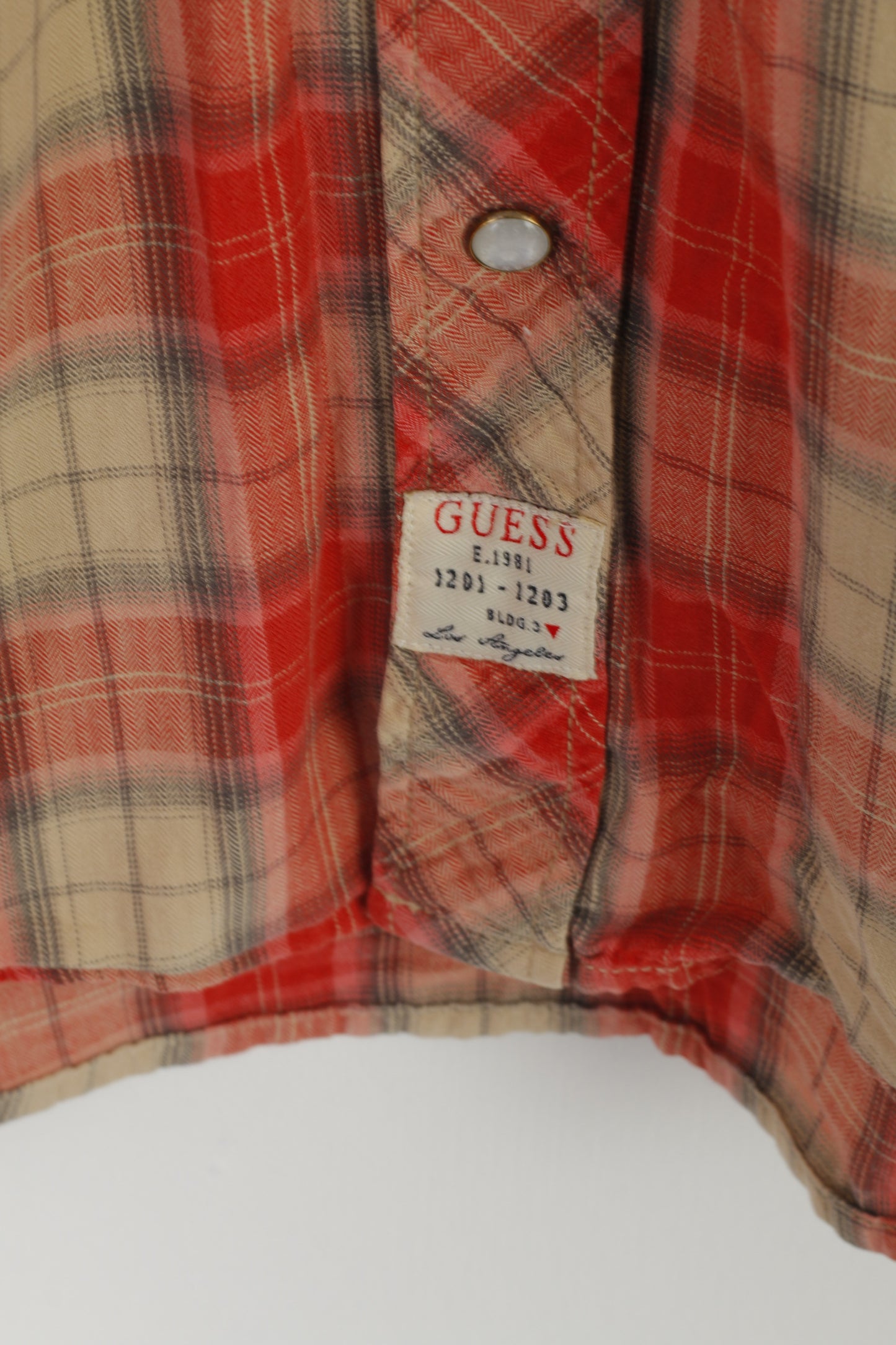 Guess Los Angeles Men M Casual Shirt Red Check Snaps Slim Fit Long Sleeve Cotton