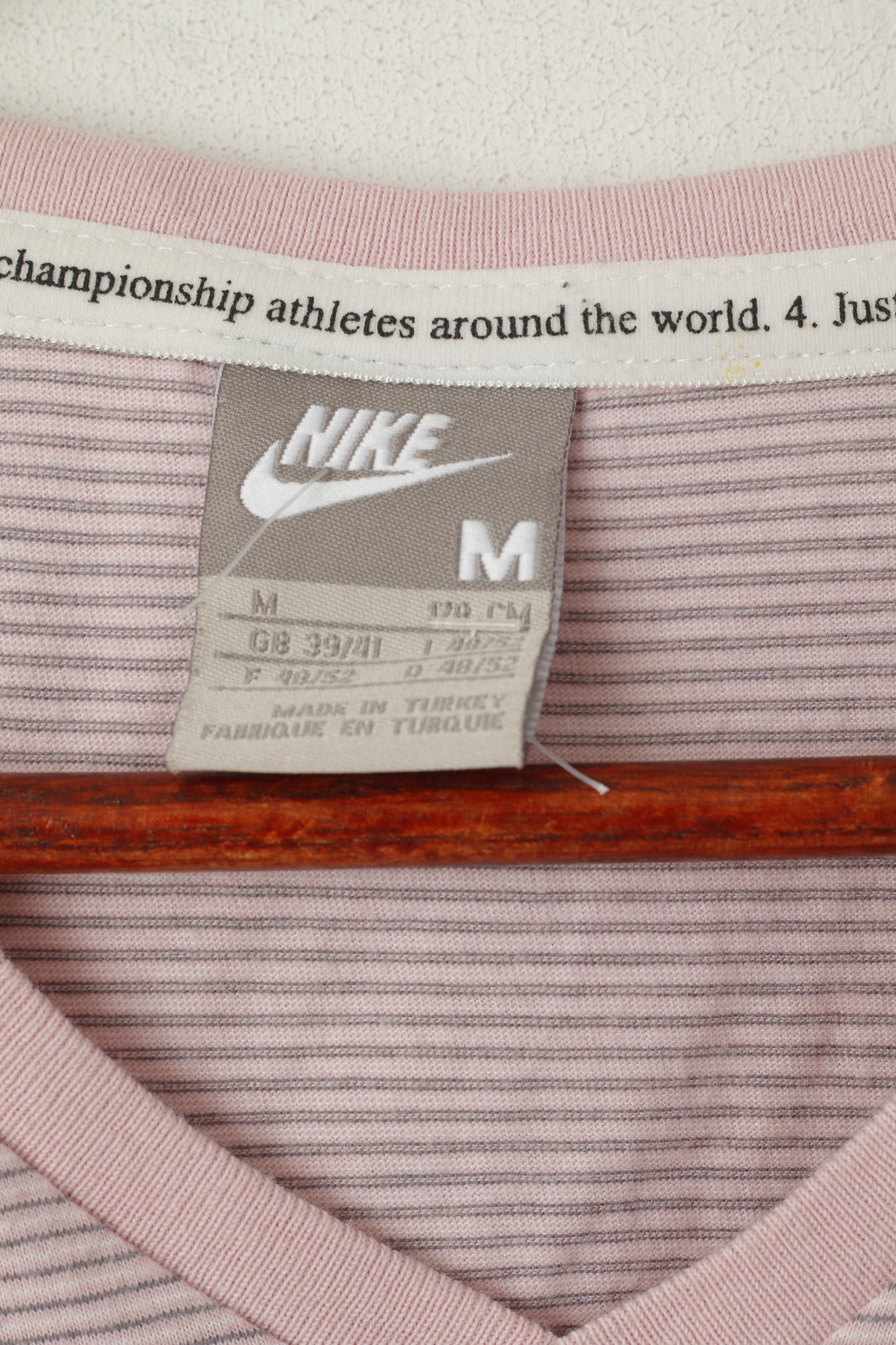 Maglia Nike Uomo M 48/52 Maglia sportiva vestibilità classica in cotone a righe rosa grigio