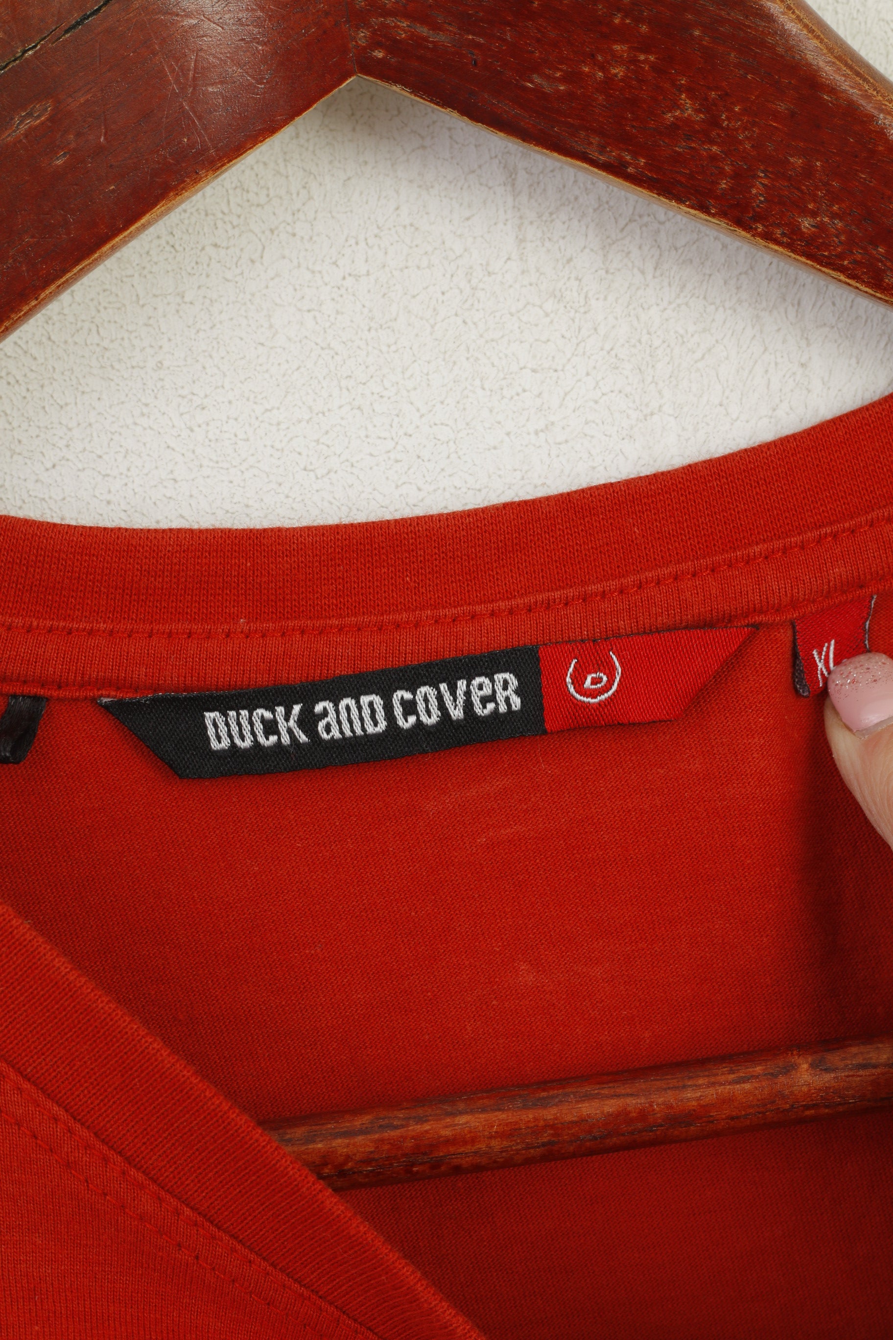 Duck And Cover Men XL T- Shirt Orange Cotton Crew Neck Classic Sport Top