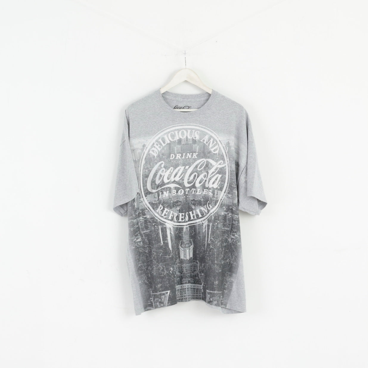 T-shirt XXL da uomo Coca Cola Top girocollo basic con grafica in cotone grigio