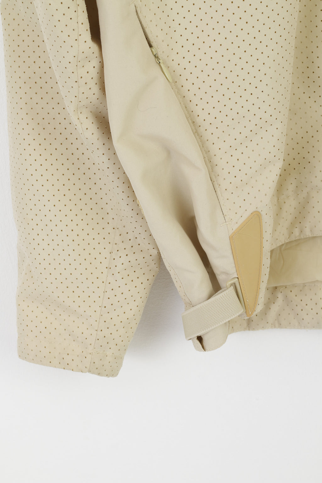 Giacca Puma da donna Beige Punch Maglia sportiva leggera con cerniera