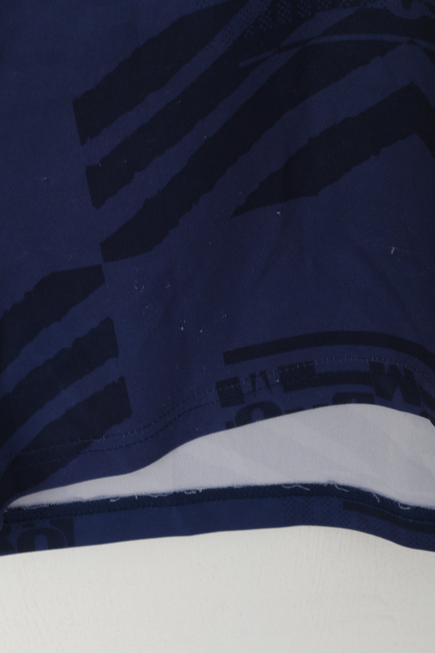 Umbro Men XL Long Sleeved Shirt Navy Vintage Football Jersey Printed Top