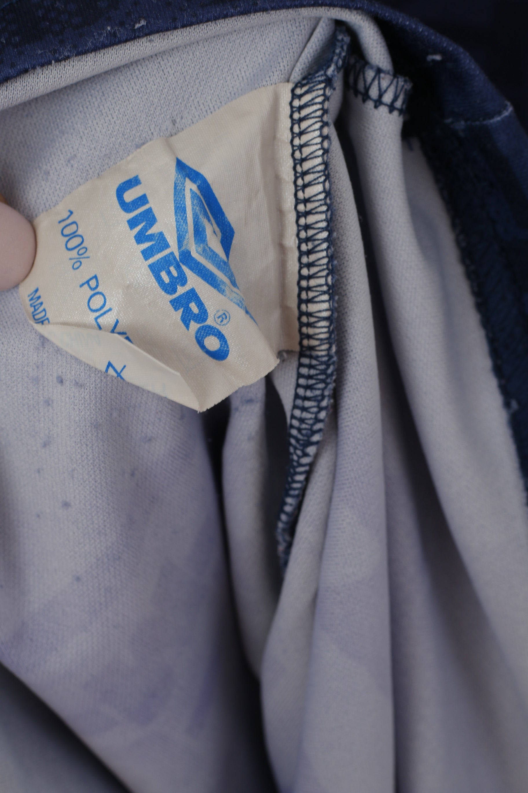 Umbro Men XL Long Sleeved Shirt Navy Vintage Football Jersey Printed Top