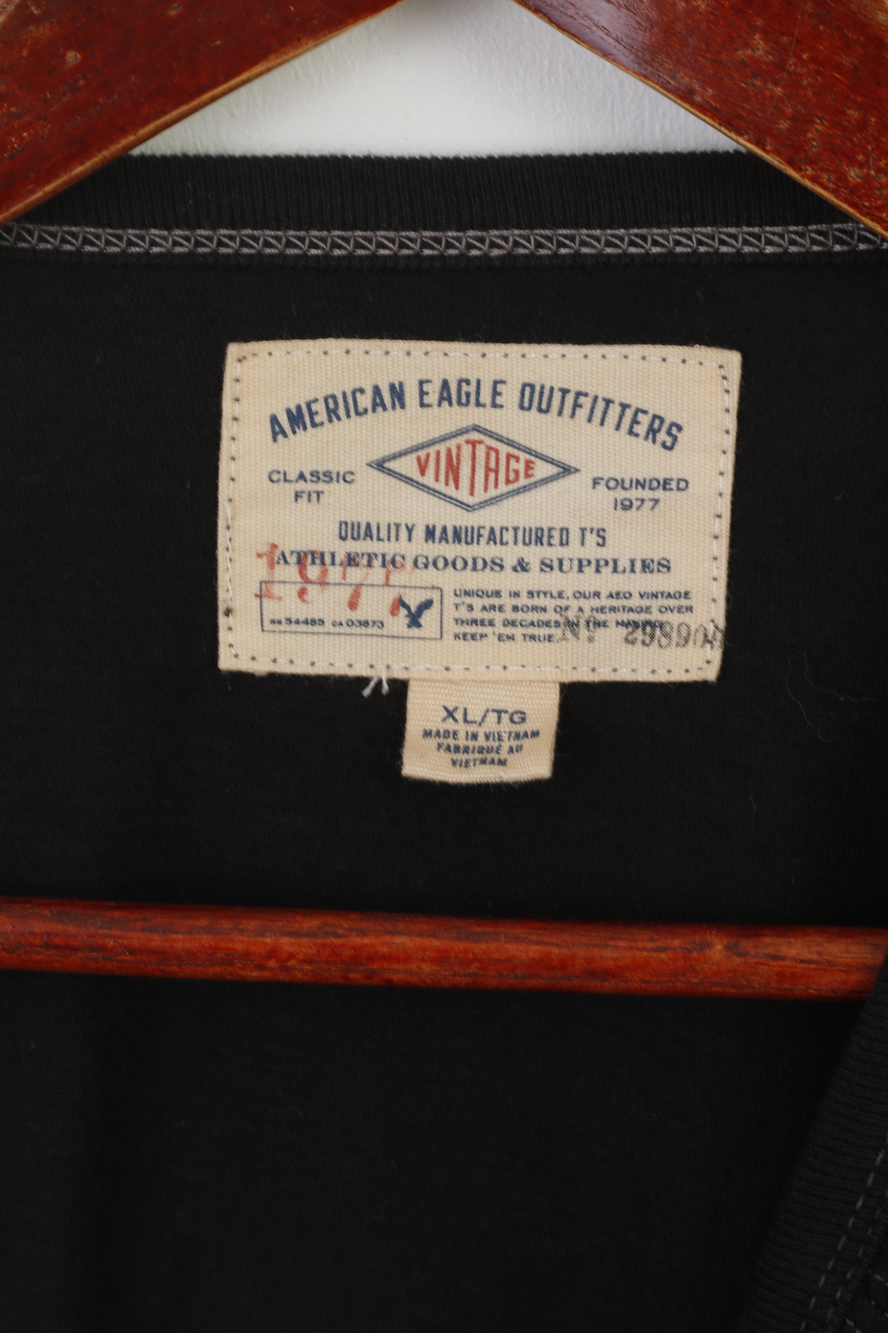 American Eagle Hommes XL T-shirt Noir Coton Graphique Coupe Classique Haut Vintage