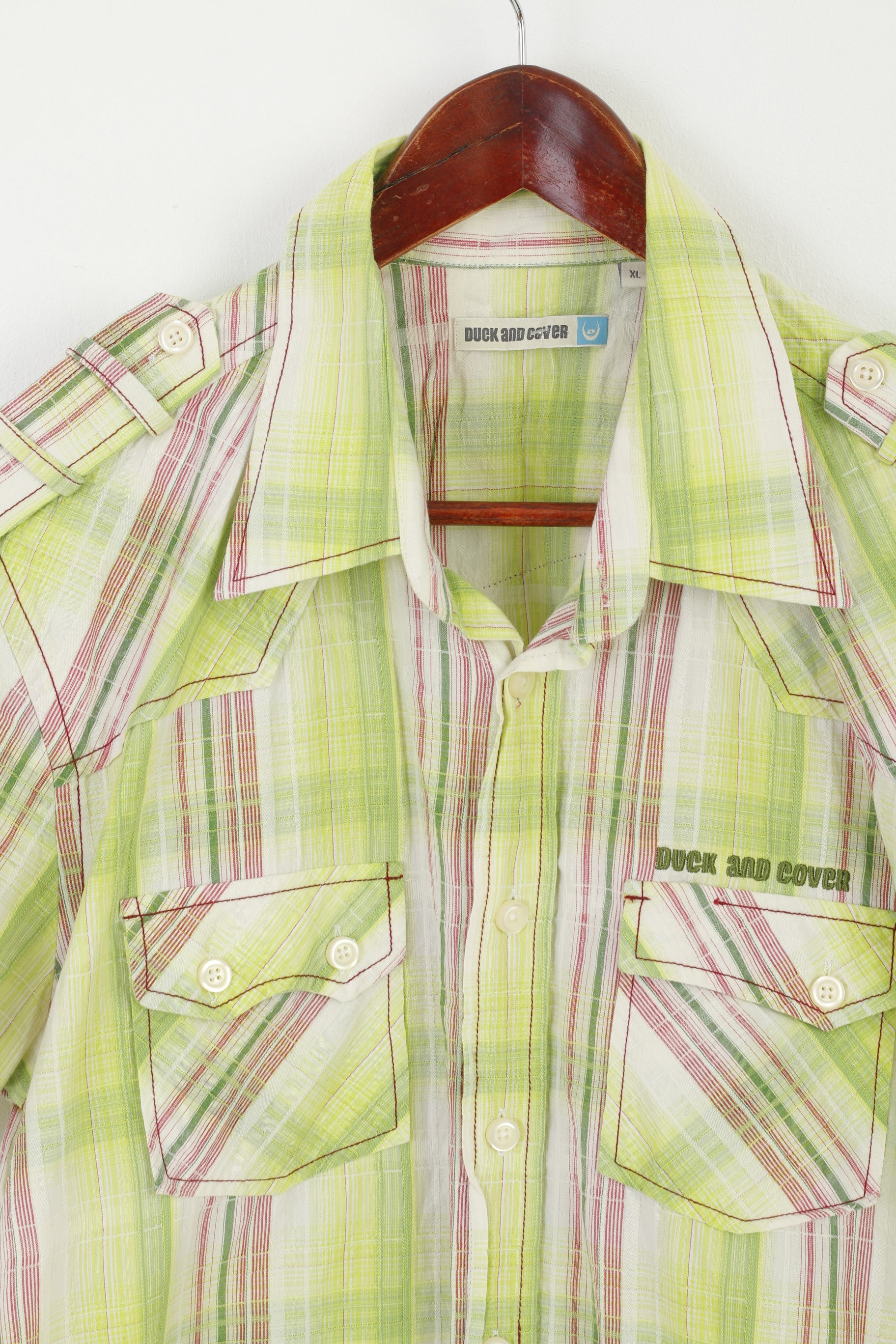 Duck and Cover Men XL (M) Casual Shirt Green Check Cotton Pockets Short Sleeve Top