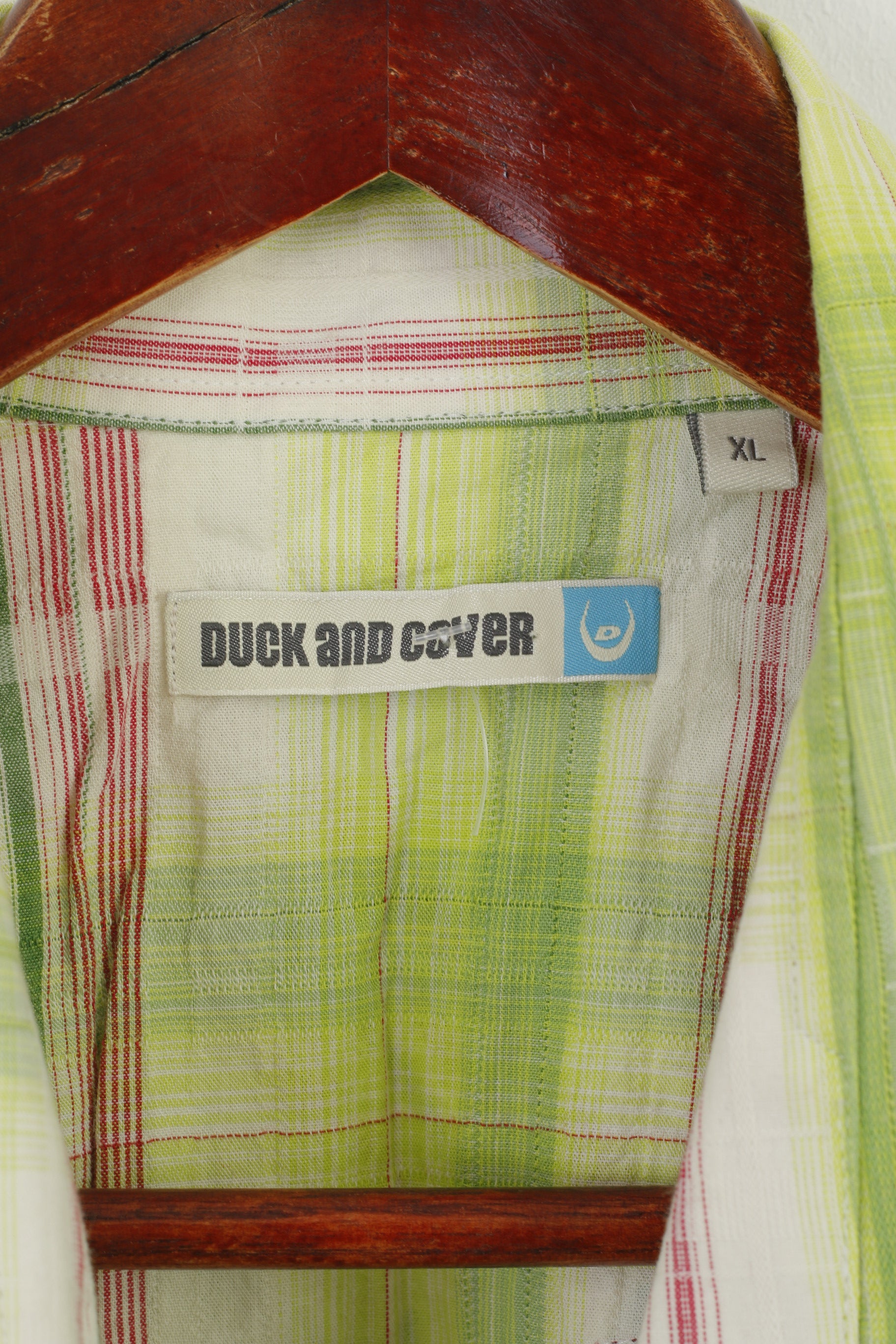 Duck and Cover Men XL (M) Casual Shirt Green Check Cotton Pockets Short Sleeve Top