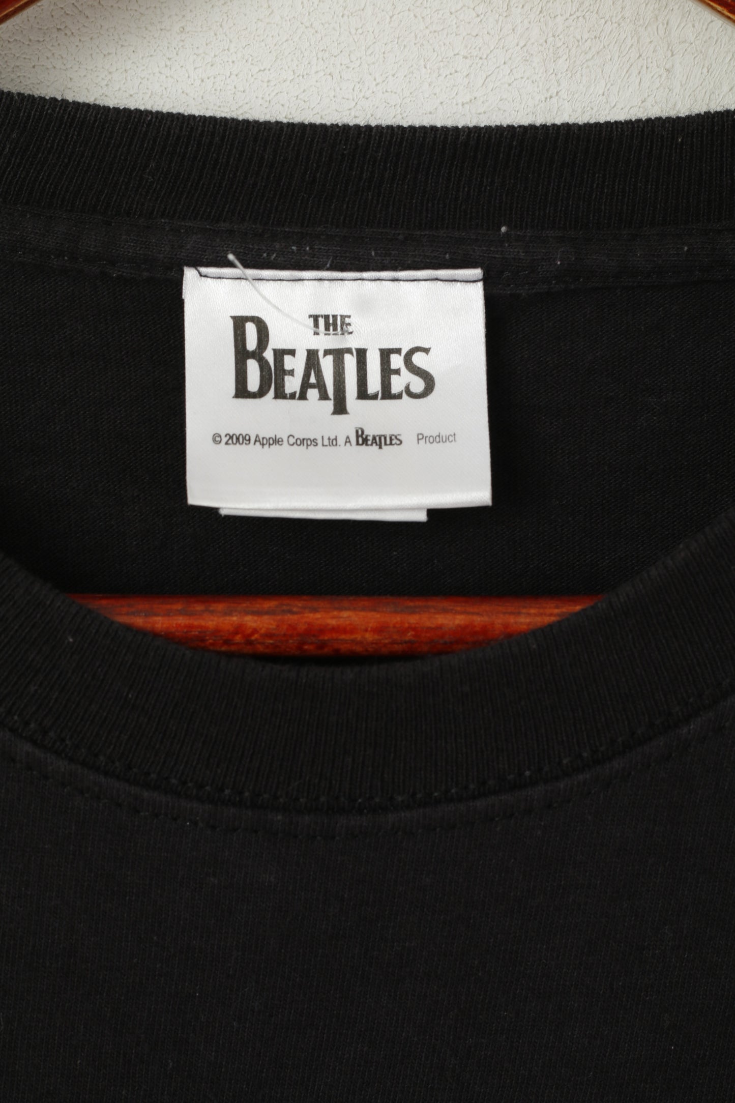 Fruit Of The Loom Men L (M) T-Shirt Black Cotton The Beatles Graphic Top