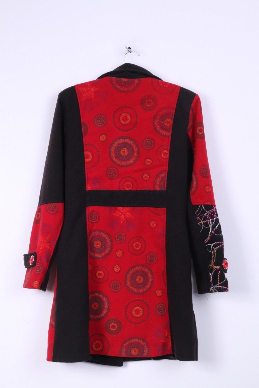 Cappotto da donna S Nero Rosso ricamato con grandi bottoni aderente primaverile